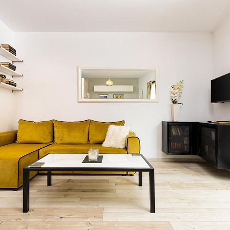 Luxury Central Apartment Пловдив Екстер'єр фото